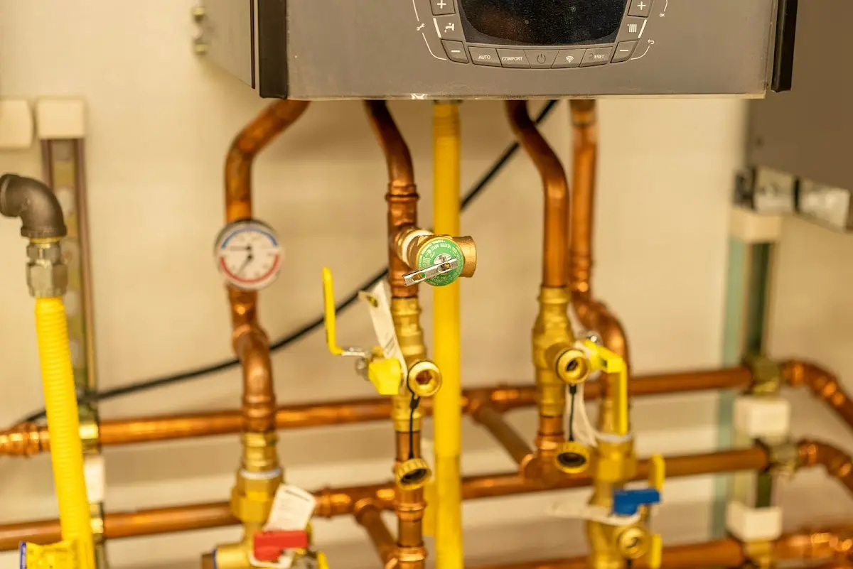 Licensed technician providing Emergency Plumbing for a homeowner in Costa Mesa